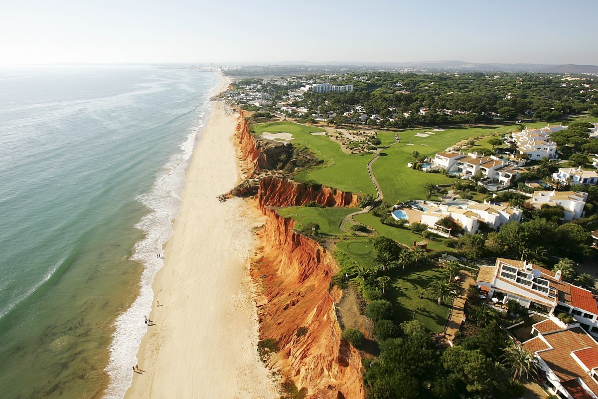 Praia D'El Rey Golf & Beach Resort